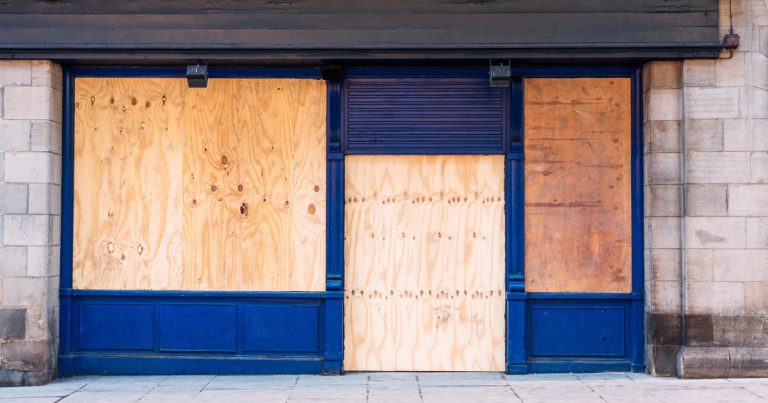 Emergency boarding up in Lordship Lane